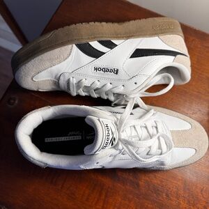 Reebok Women’s White and Tan Sneakers